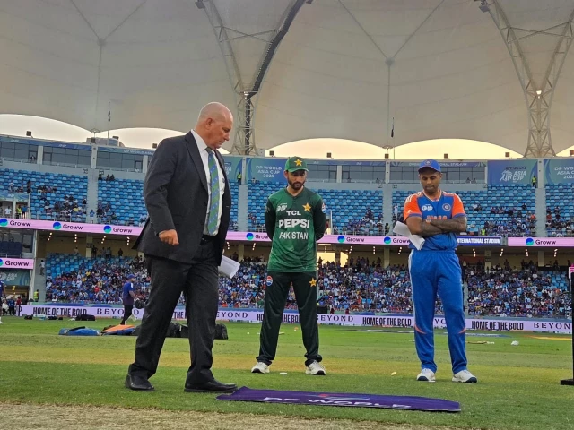 pak-v-ind-toss1758461748-0-640x480.webp