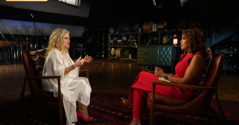 1788987043_gayle-king-and-stella-parton