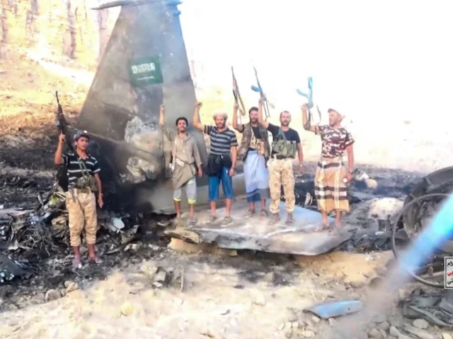 houthis-r1789667151-0-640x480.webp