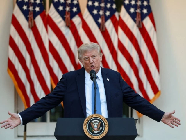 trump-mexico-r1788799512-0-640x480.webp
